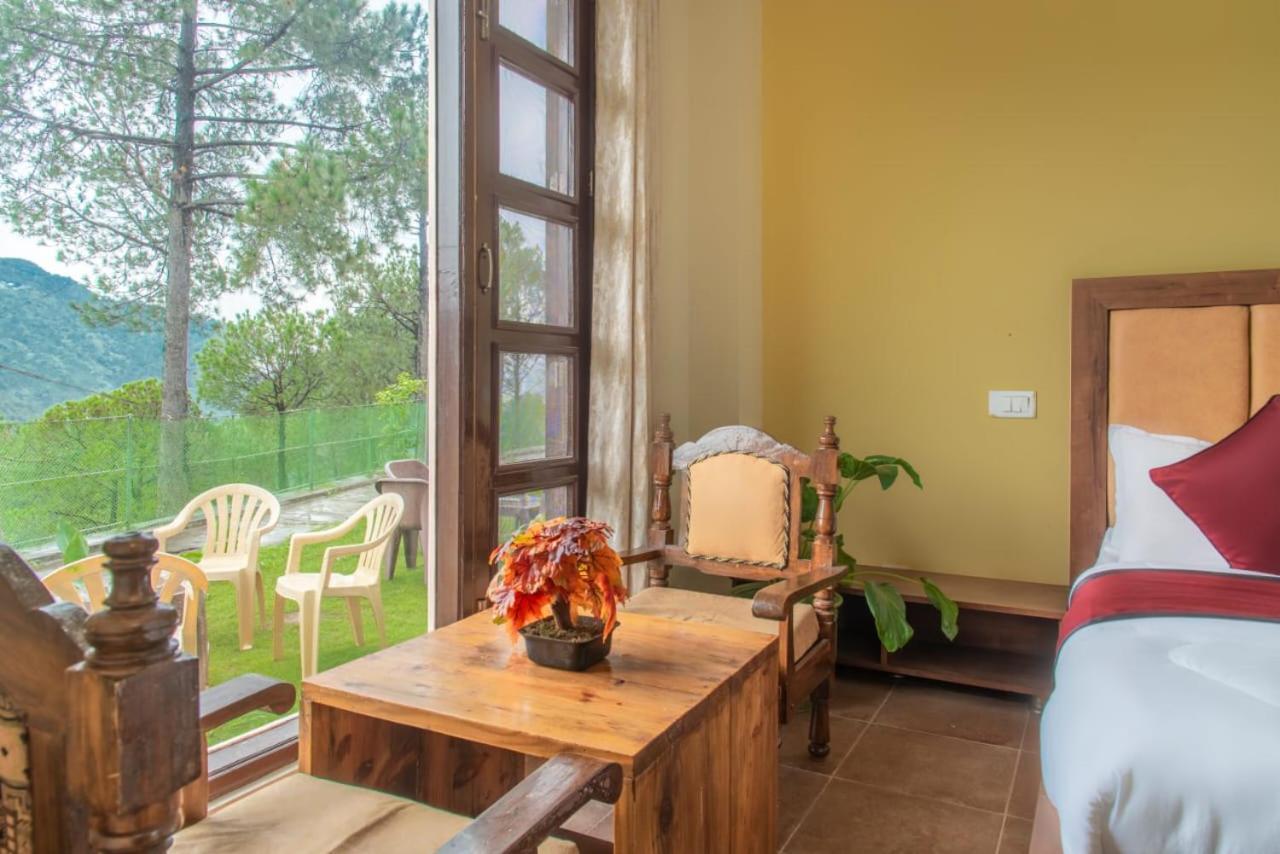 Host Jatin Kasauli Pine Villa 7Oi827O7O3 Kültér fotó